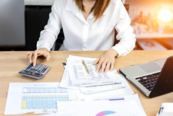 Accounting Jobs You Can Do Without a Degree (That Still Pay Well)