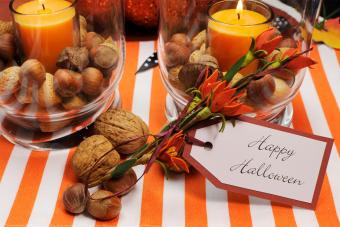30+ Halloween Party Table Ideas From Elegant to Eerie 