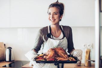 20+ Tips to Host Your First Thanksgiving With Less Stress