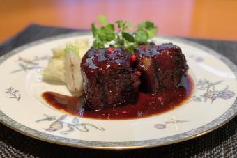 Red Wine Reduction Sauce Recipe That Will Definitely Impress