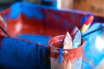 How to Dispose of Paint Thinner the Right (& Wrong) Way 