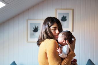 Simple Ways to Support & Encourage a New Mom
