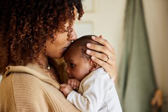 12 Ways to Bond With Your Baby in the Everyday Moments