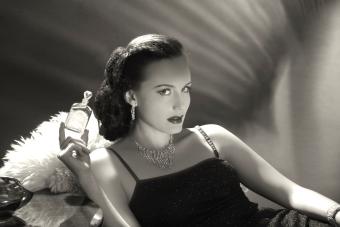 9 Easy Tips to Get the Old Hollywood Glam Look 