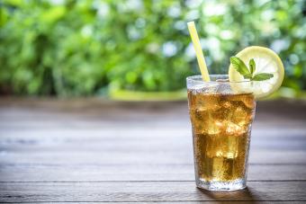 10 Iced Tea Recipes & Ideas to Sip All Summer